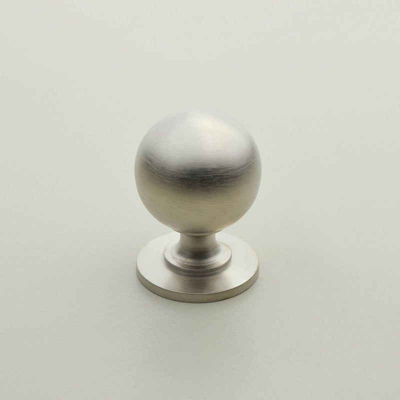 Elegant Round Knob - 32mm - Nickel